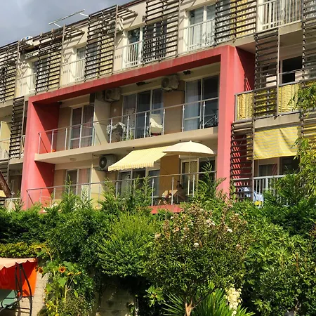 公寓 Dardanelly 瓦尔瓦拉